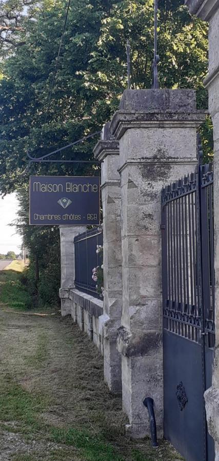 Maison Blanche Cherval Exterior foto